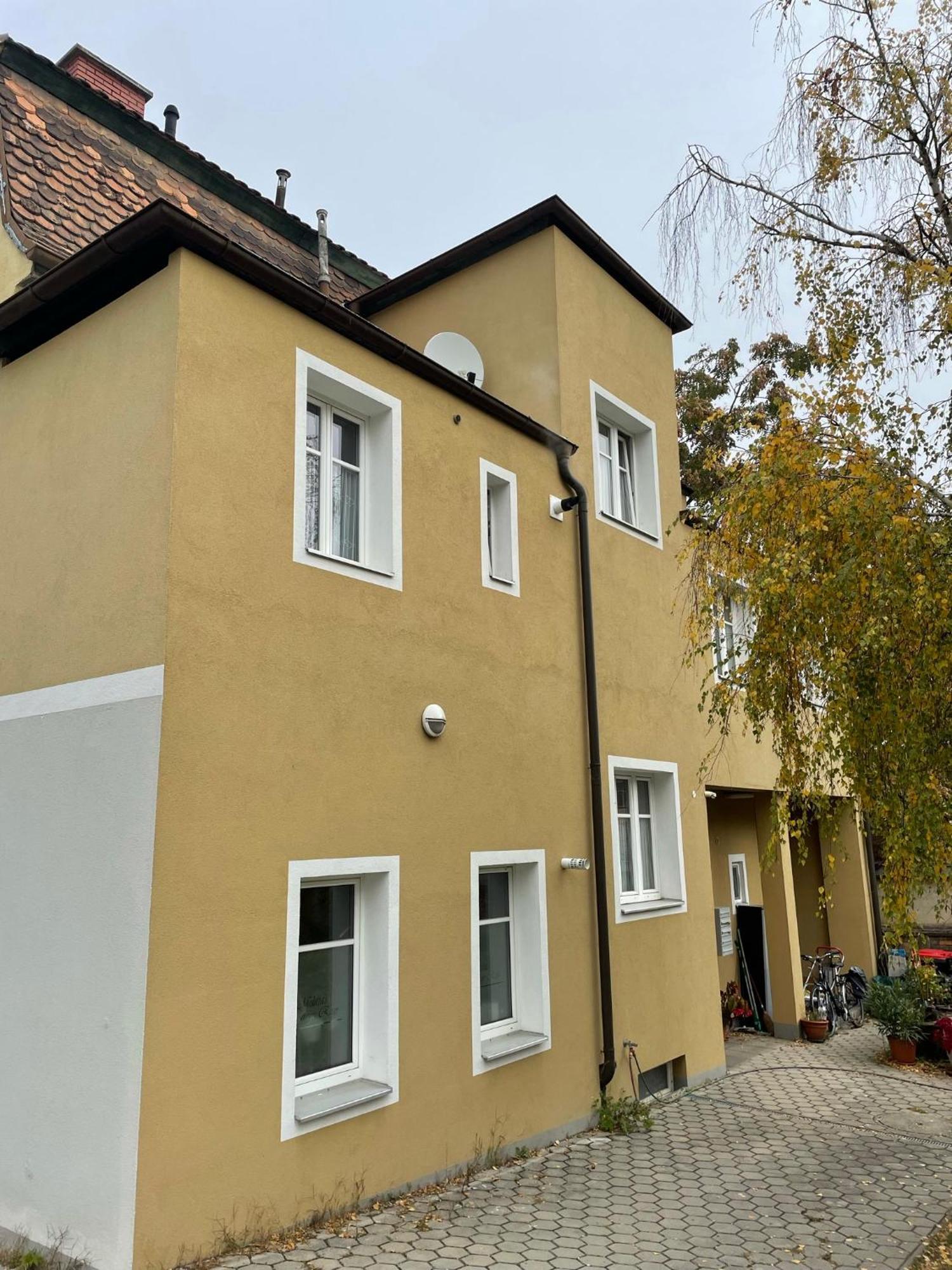 H2 - Gemuetlichkeit In Bad Sauerbrunn! *